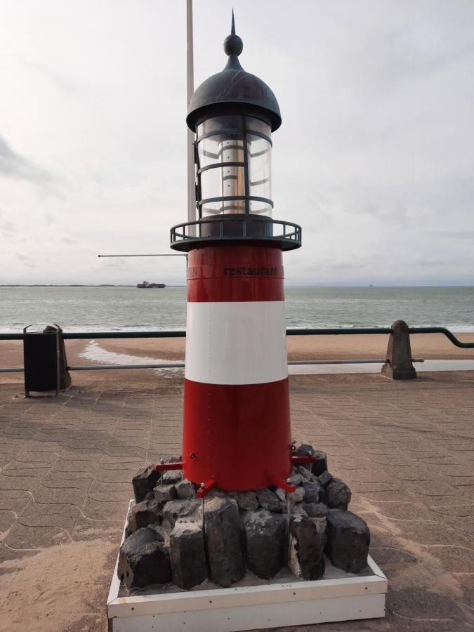 De Notenbalk Aan Zee Acomodação com café da manhã Vlissingen Exterior foto