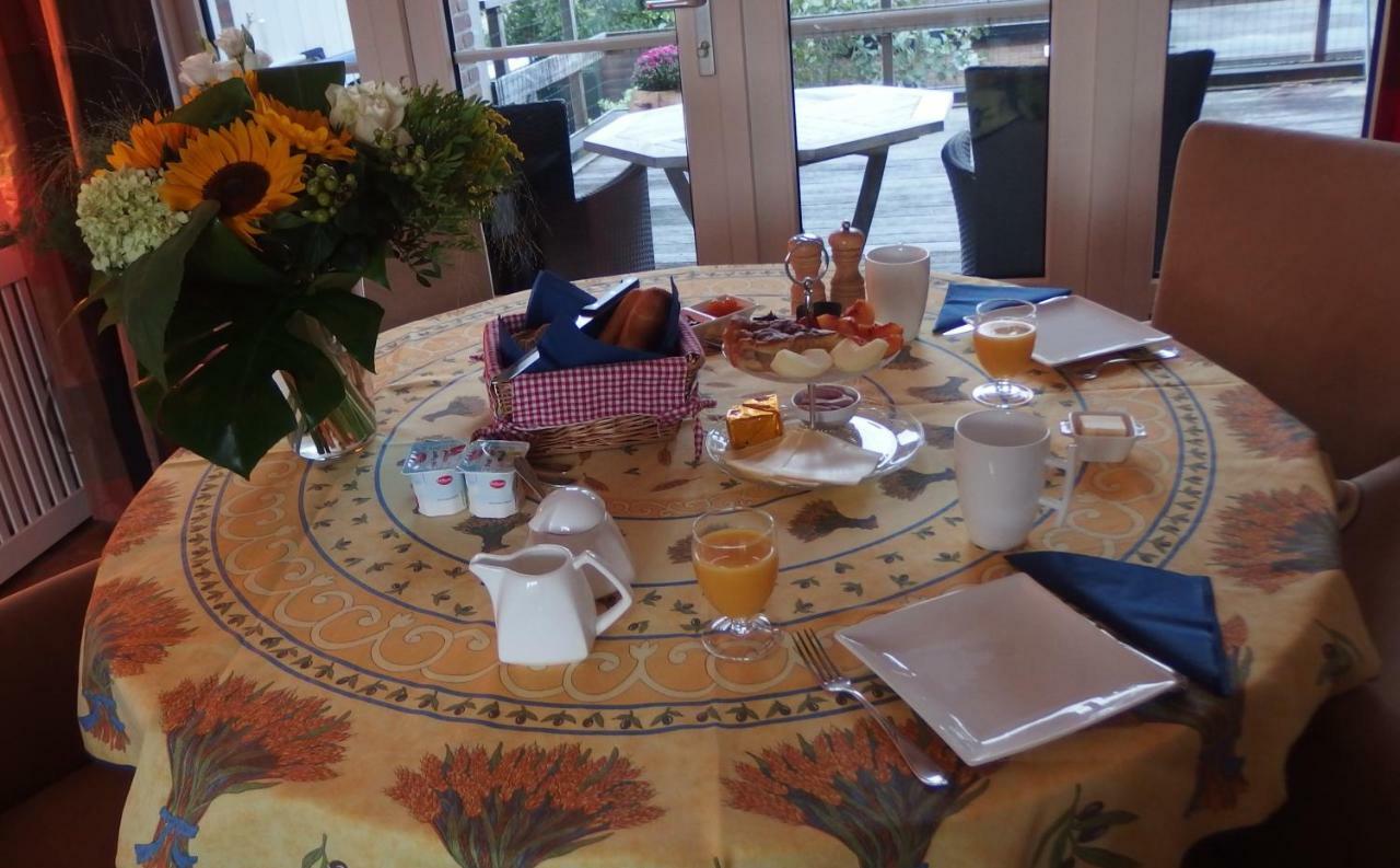 De Notenbalk Aan Zee Acomodação com café da manhã Vlissingen Exterior foto